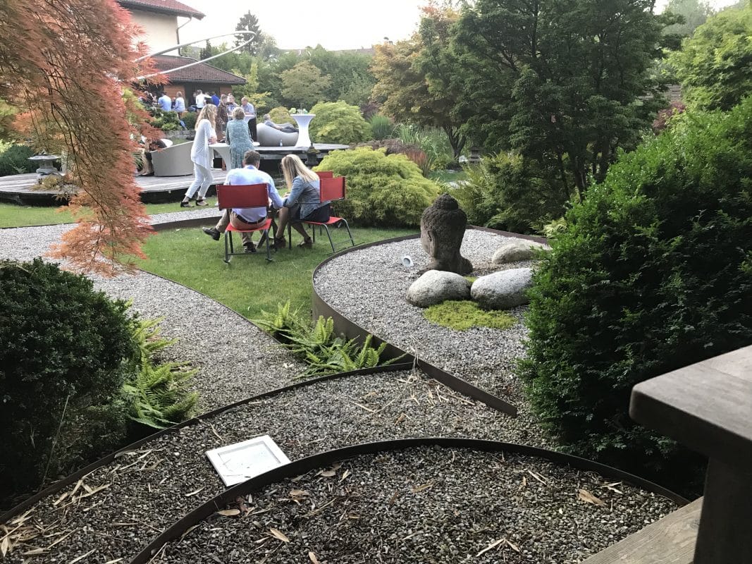 Beetkante aus Schwarzstahl. 