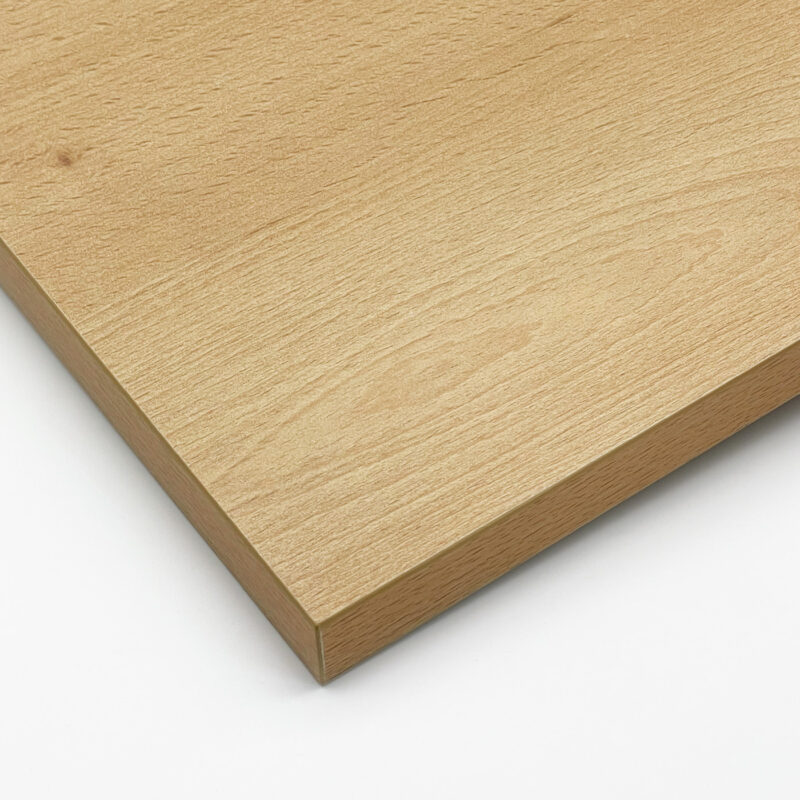 Eine Smart+ Dekorplatte in Buche zeigt eine helle, feine Holzmaserung.