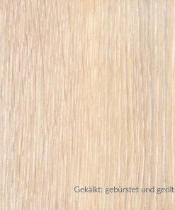 Gekälkte und gebürstete Eiche-Massivholzplatte mit betonter Holzmaserung.