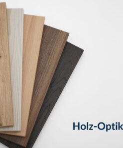 Ein Fächer aus Dekor-Platten zeigt verschiedene natürliche Holzdekore mit sichtbarer Maserung und Astlöchern.