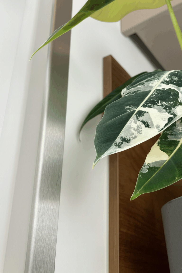 Dezente Akzente mit funktionalem Charakter – perfekt für moderne Räume.