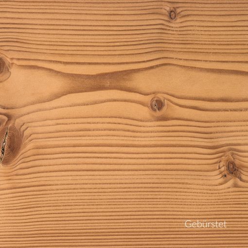 Gebürstetes Retrotimber Brett aus Echtholz mit rustikaler, strukturierter Oberfläche in Nahaufnahme.