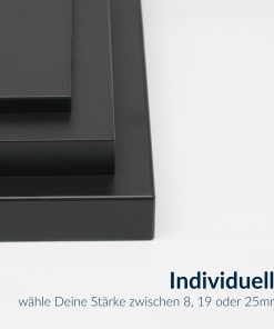 Verschiedene Stärken der Farbe schwarz von Dekorplatten.